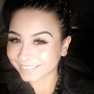 Meet your Posher, Sara